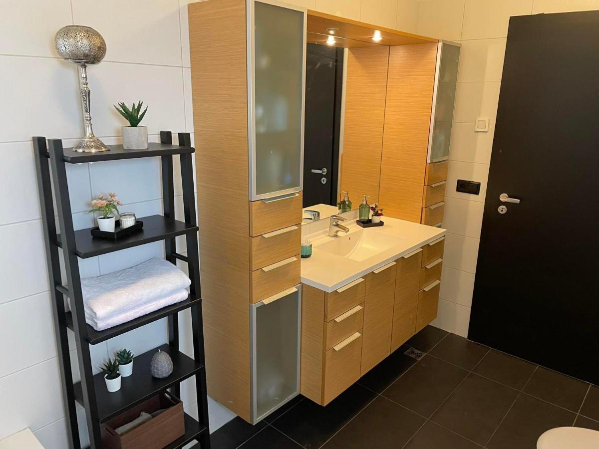 Spacious 3Br Condo Near Blue Lagoon 15M Airport 9M Njarthvik Kültér fotó