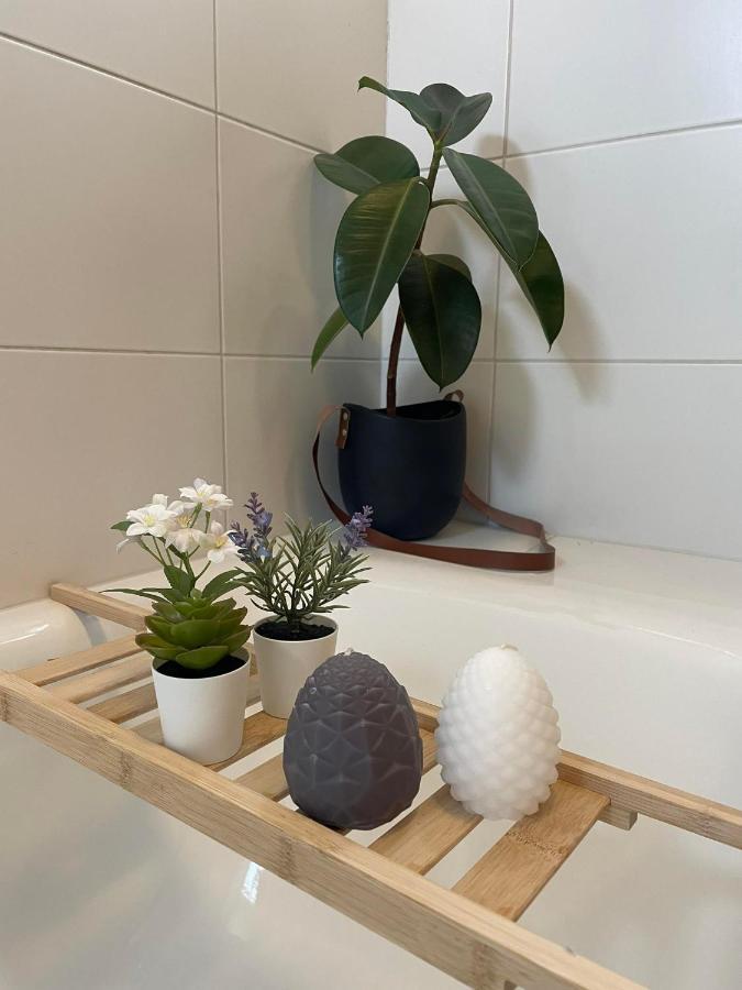 Spacious 3Br Condo Near Blue Lagoon 15M Airport 9M Njarthvik Kültér fotó