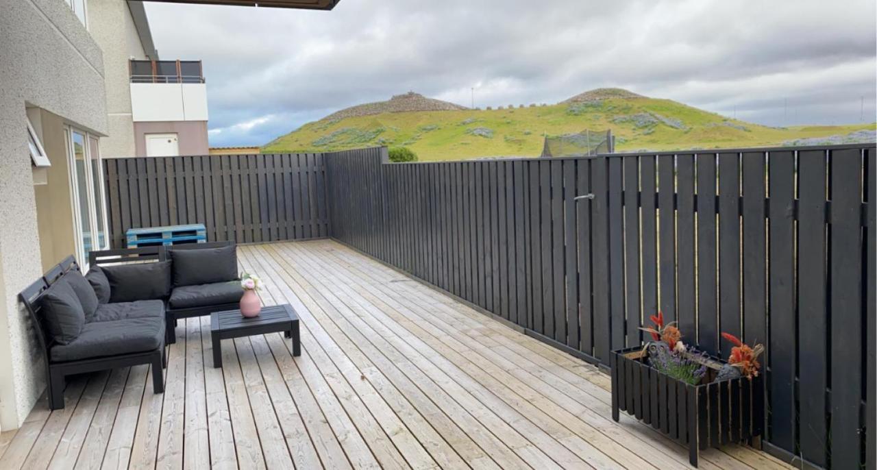 Spacious 3Br Condo Near Blue Lagoon 15M Airport 9M Njarthvik Kültér fotó