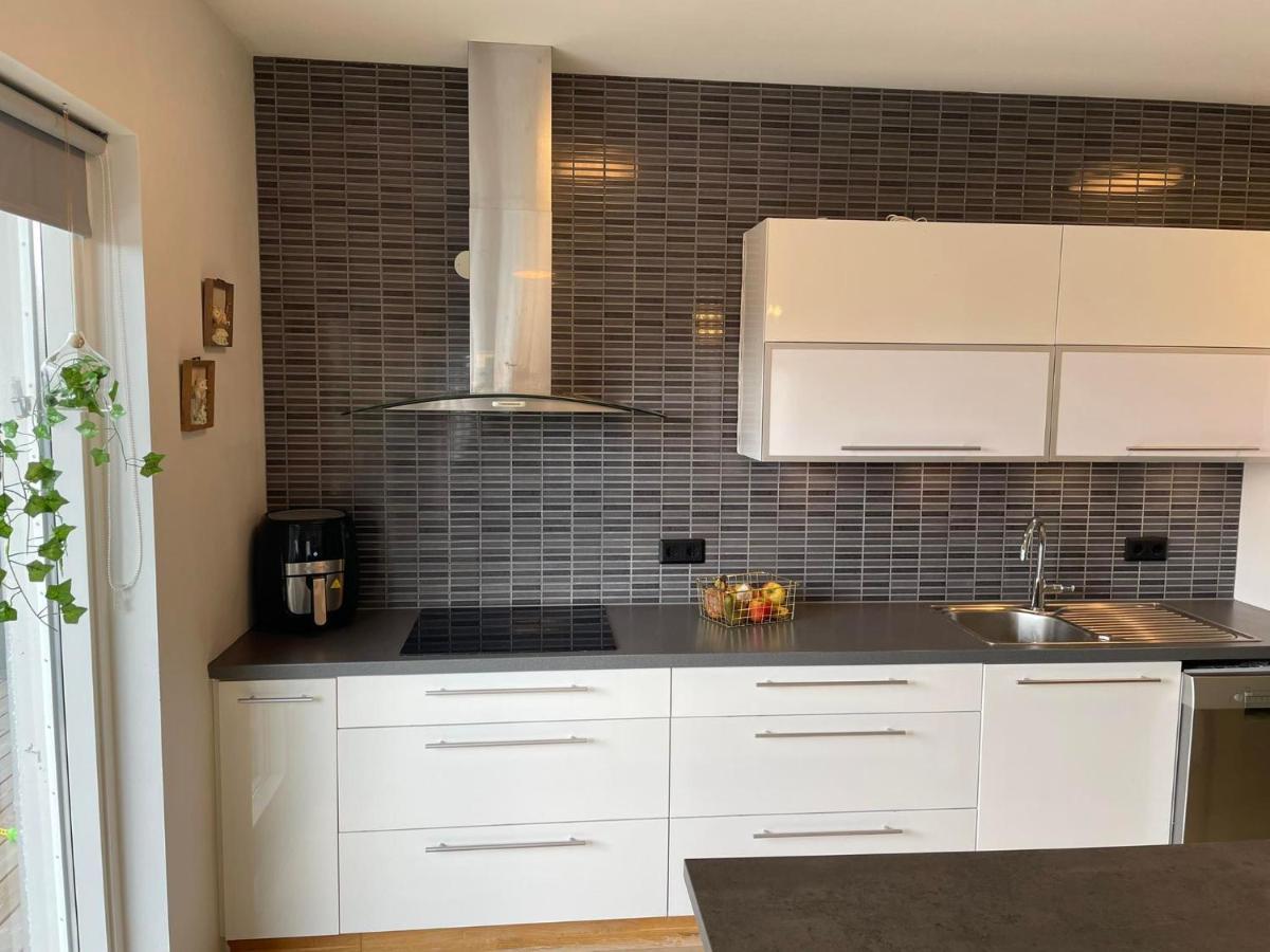 Spacious 3Br Condo Near Blue Lagoon 15M Airport 9M Njarthvik Kültér fotó