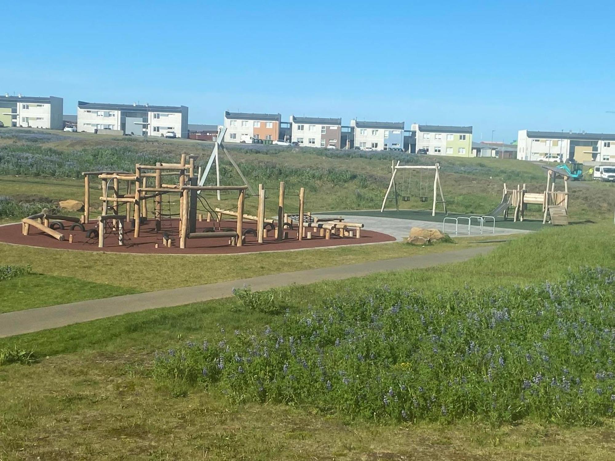 Spacious 3Br Condo Near Blue Lagoon 15M Airport 9M Njarthvik Kültér fotó